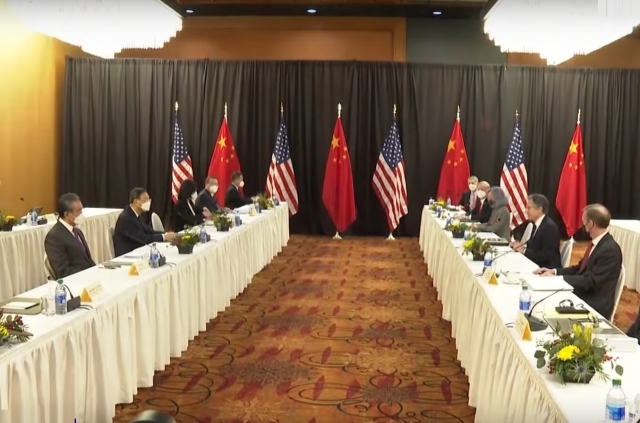 Переговоры США и Китая на Аляске