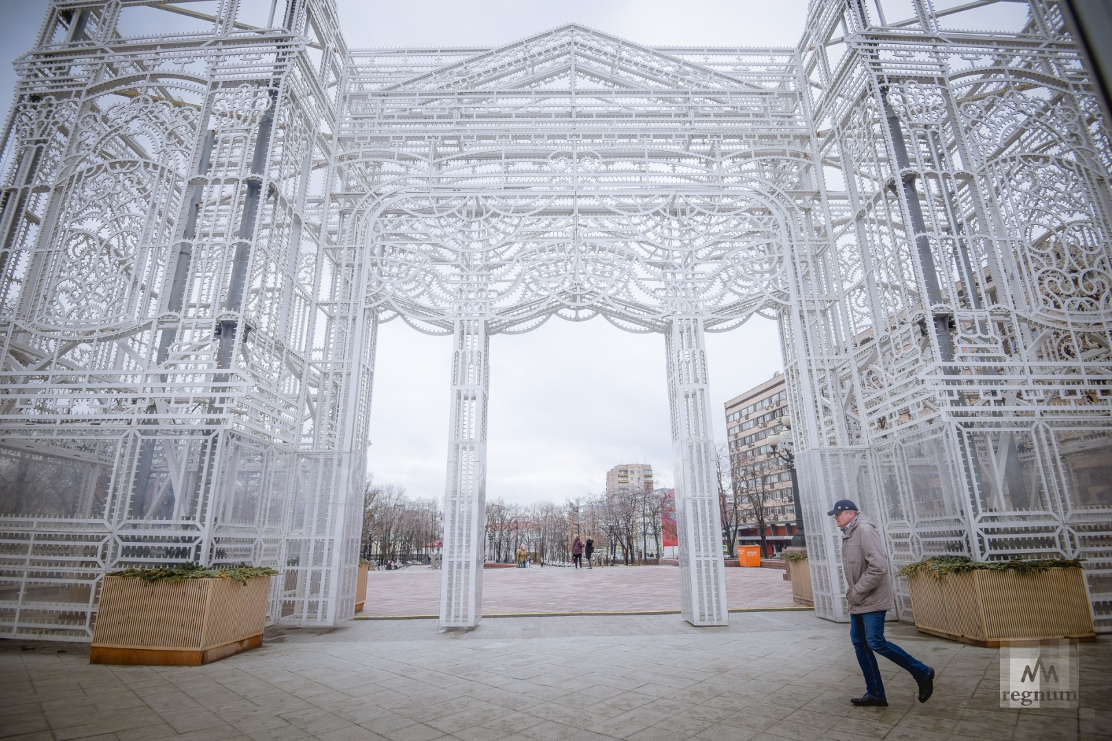 Конструкция москва. Завод новогодних конструкций.