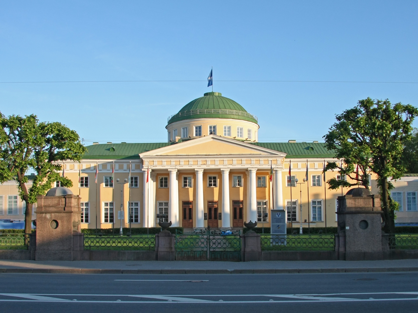 Таврический дворец картинки