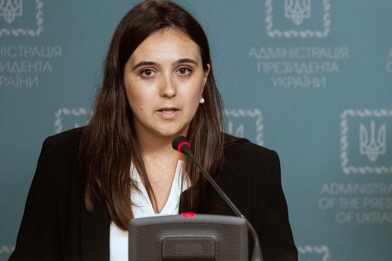 Юлия мендель пресс секретарь зеленского фото