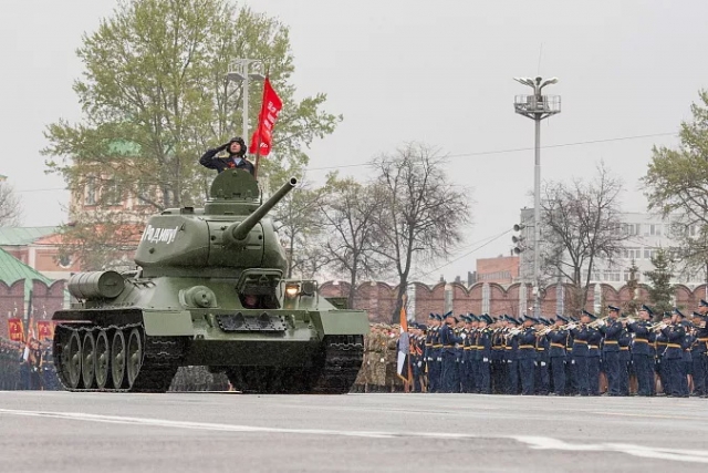 Военный парад к 76-й годовщине Победы в Великой Отечественной войне в Туле