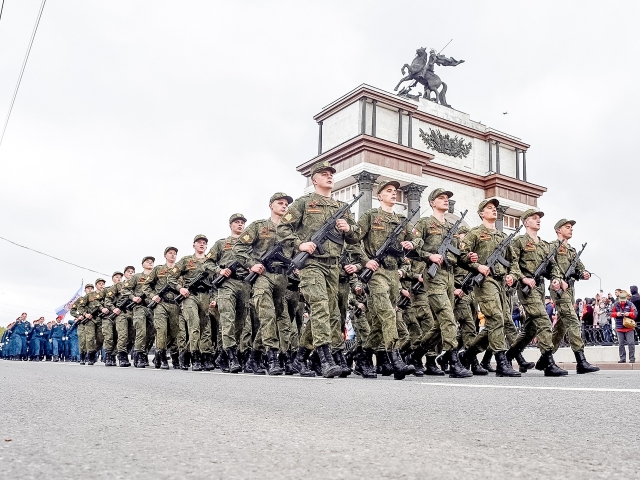 Военный парад. Курск