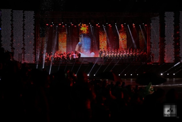 Большой праздничный концерт на Мамаевом кургане в День Победы