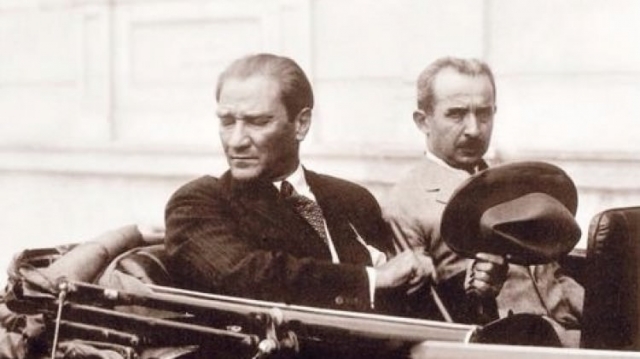 Мустафа Кемаль Ататюрк и Исмет Иненю