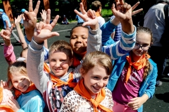 Обложка. Дети. Дарья Антонова (c) ИА REGNUM