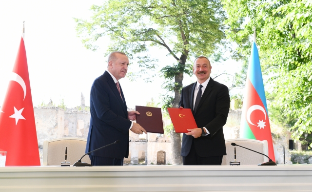 Между Азербайджаном и Турцией подписана Шушинская декларация о союзнических отношениях. 15 июня 2021 года