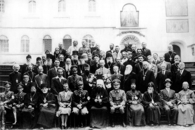 Православное духовенство вместе с немецкими оккупантами. 1941