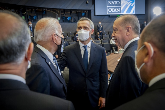 Реджеп Эрдоган, Джо Байден и Йенс Столтенберг. Саммит НАТО в Брюсселе. 2021