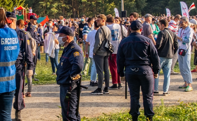 Милиция и белорусская оппозиция  