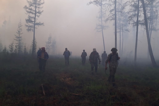 Борьба с лесными пожарами в Якутии