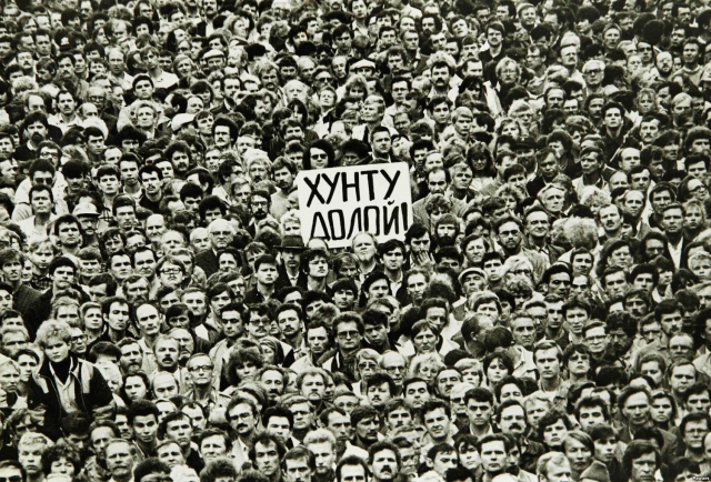 Митинг протеста в Ленинграде, 19 августа 1991 года
