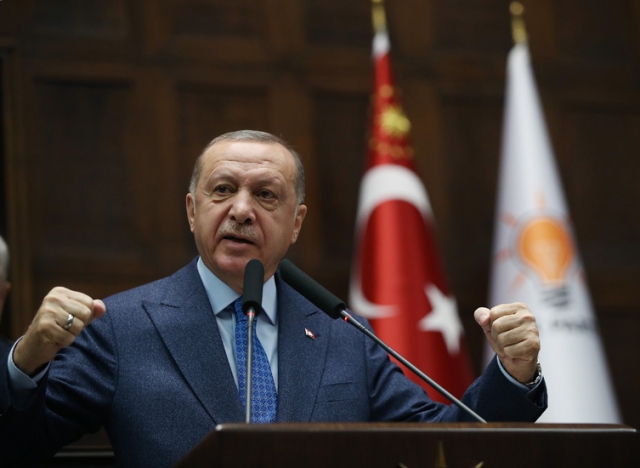Реджеп Тайип Эрдоган выступает перед парламентской фракцией правящей Партии справедливости и развития 