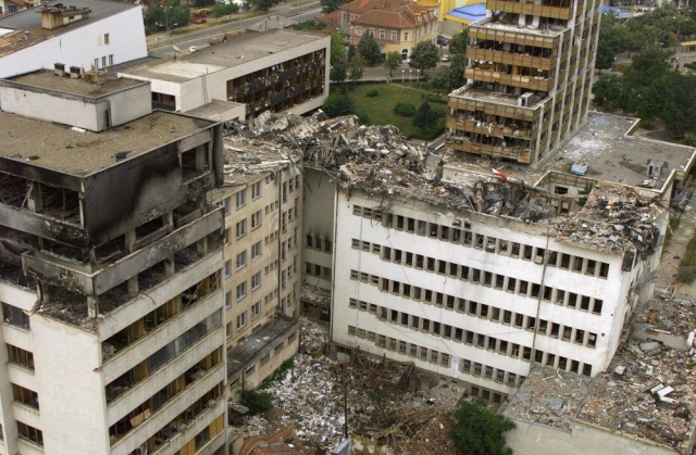 Разрушения после бомбардировок НАТО. Югославия, 1999
