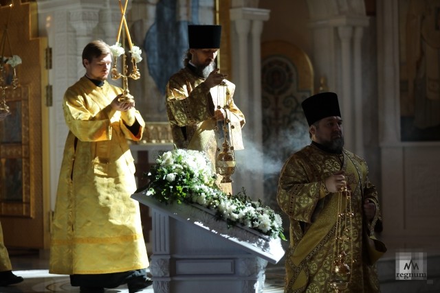 Служба в соборе святого благоверного князя Александра Невского