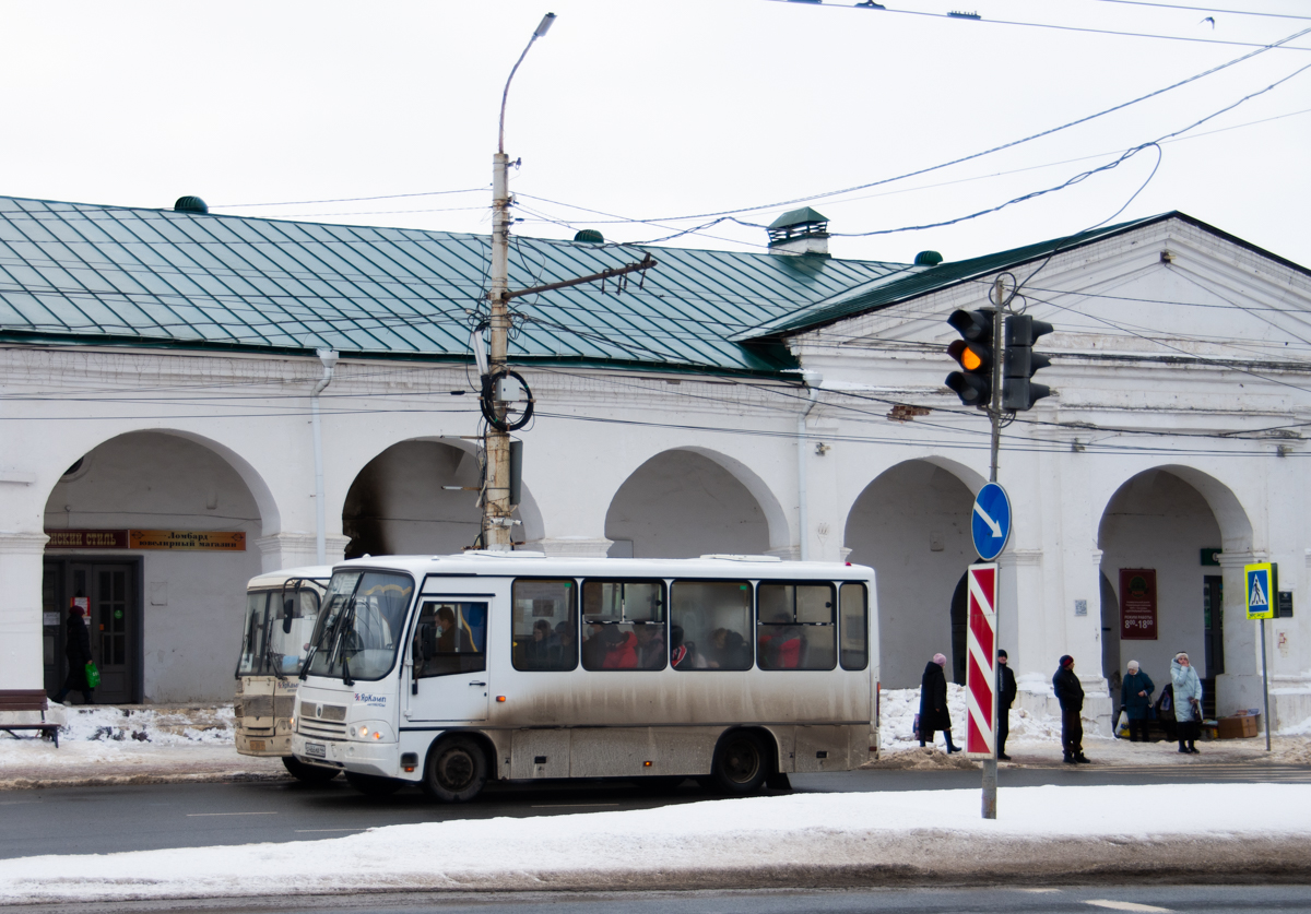 Кострома 2022. Вокзал 2022 Кострома. Кострома остановка Ярославская. Новые автобусы Кострома 2022. Остановка.