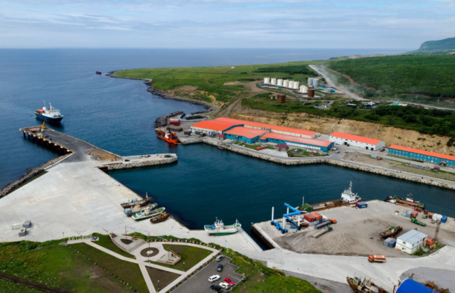 Рыбоперерабатывающий комплекс «Я сный» в поселке Китовый, остров Итуруп