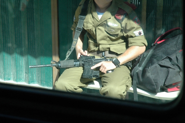 Израильский солдат 