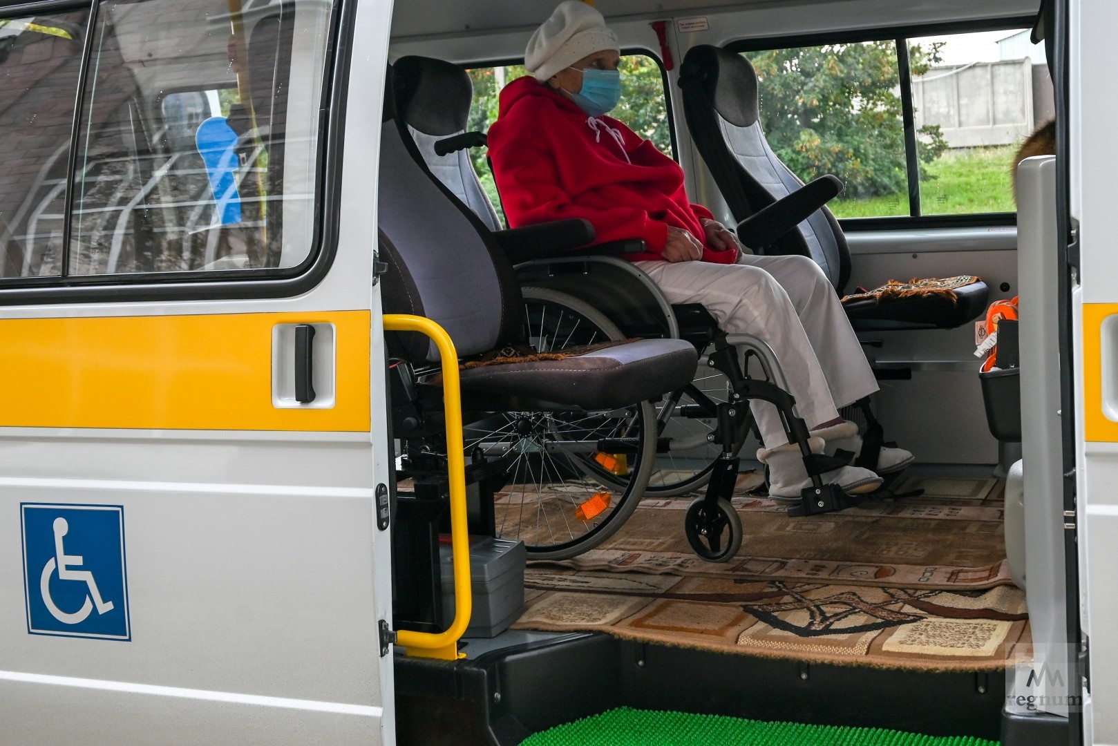 Такси для инвалидов колясочников