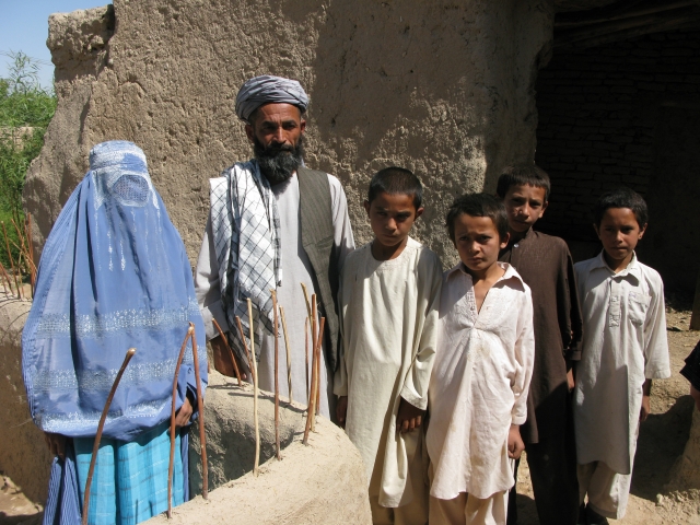 Афганская семья 