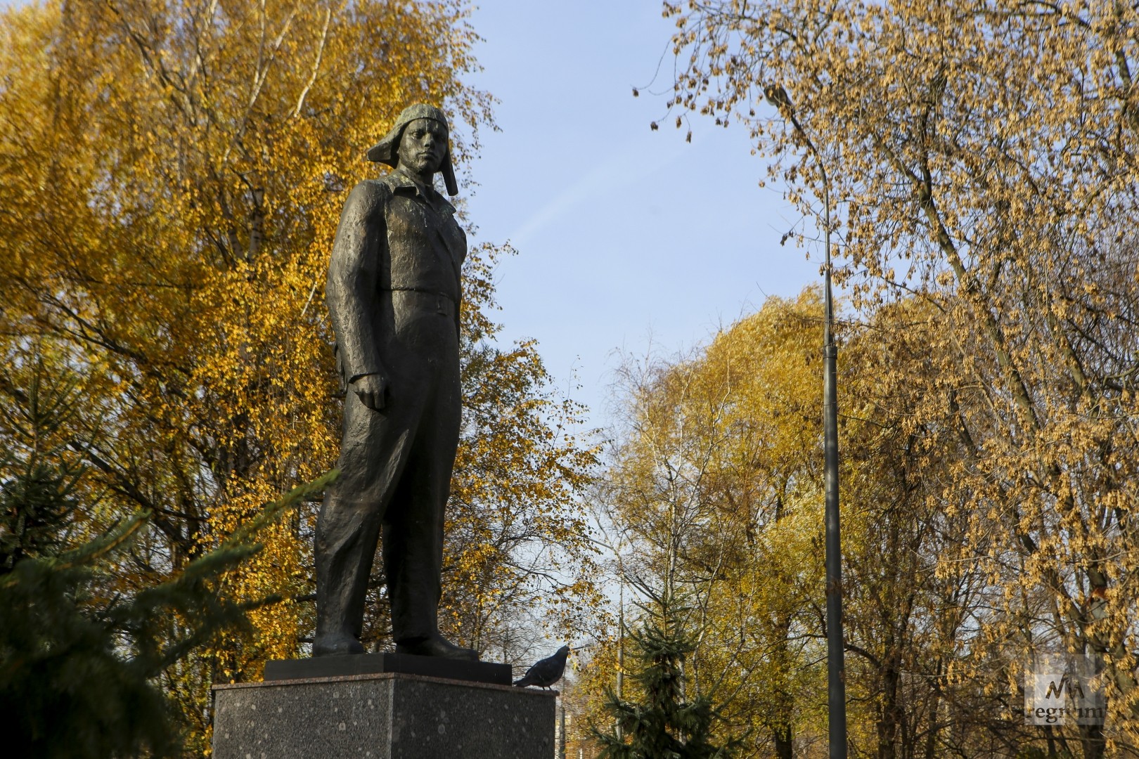 Памятник Герою Советского Союза А. Ф. Авдееву. Люблино, Москва