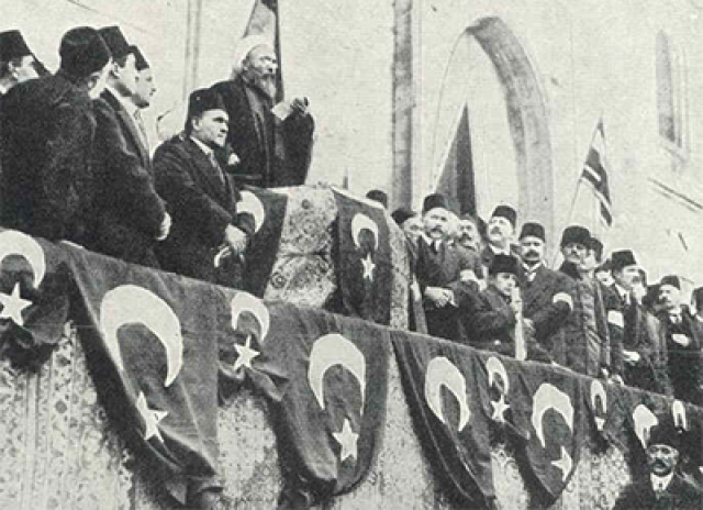 Турецкое правительство объявляет войну Антанте