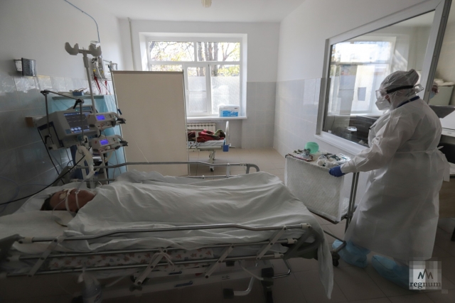 Работа врачей в «красной зоне» в больнице Пятигорска