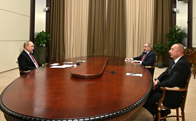 Встреча Владимира Путина с Ильхамом Алиевым и Николом Пашиняном