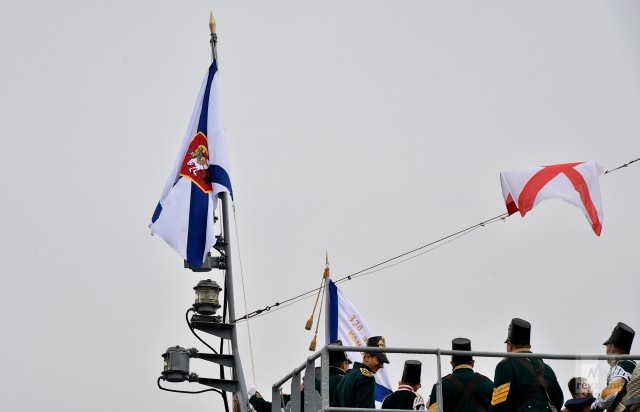 Георгиевский военно-морской флаг на корабле «Азов»