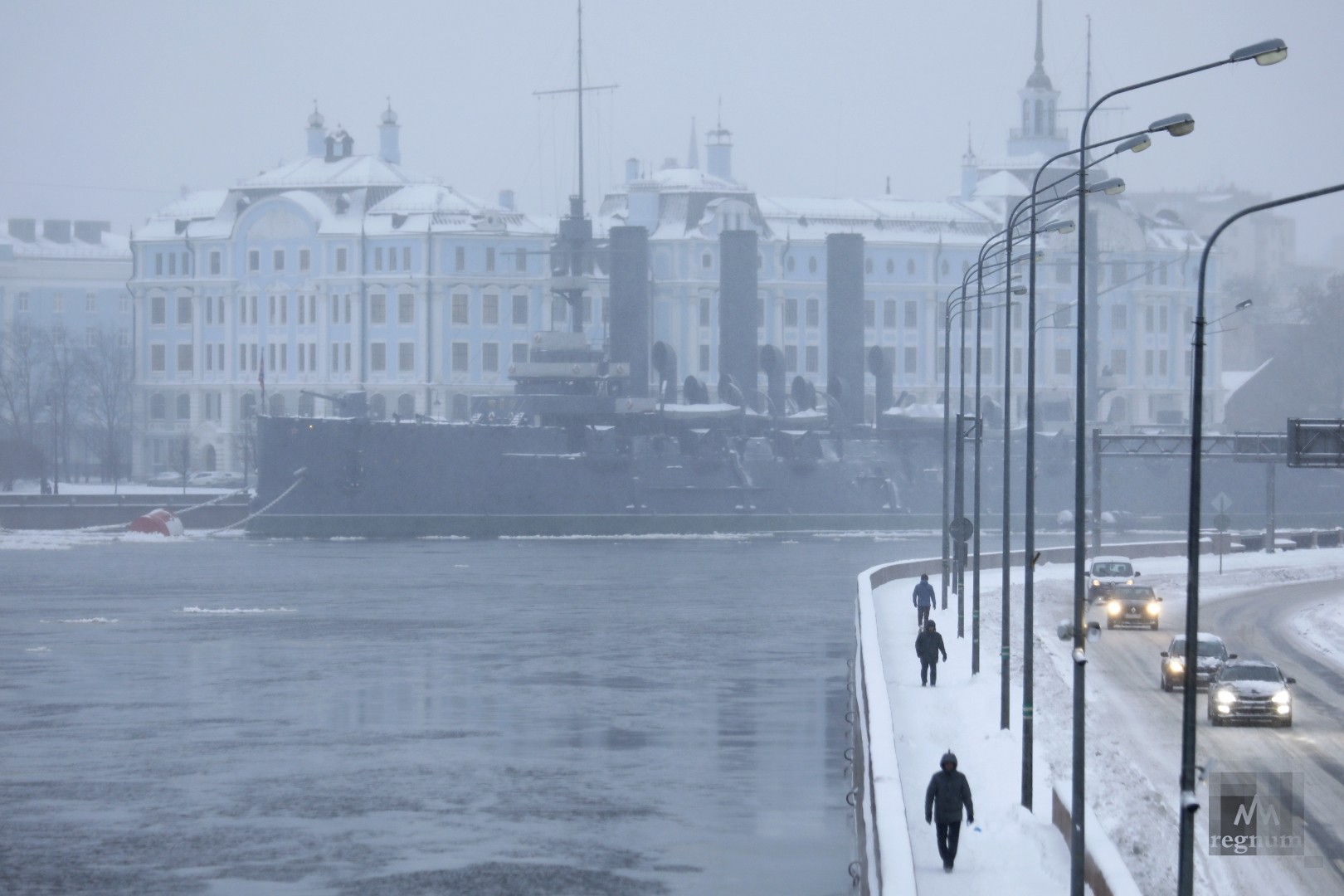 Заснеженный вид Санкт-Петербурга 