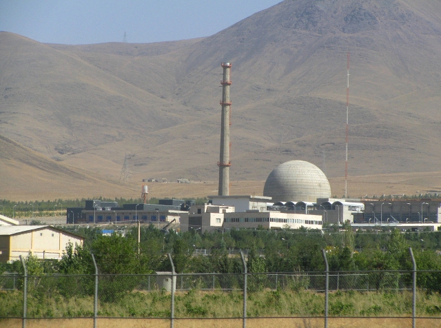Реактор «Объект IR-40» в Араке. Иран