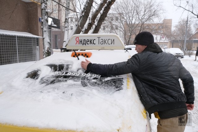 Ваня снежка. Рекордный снегопад. Снег в Москве. Москву накрыл снегопад. Рекордные снег в Москве.