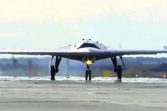 Ударный беспилотник С-70 «Охотник»