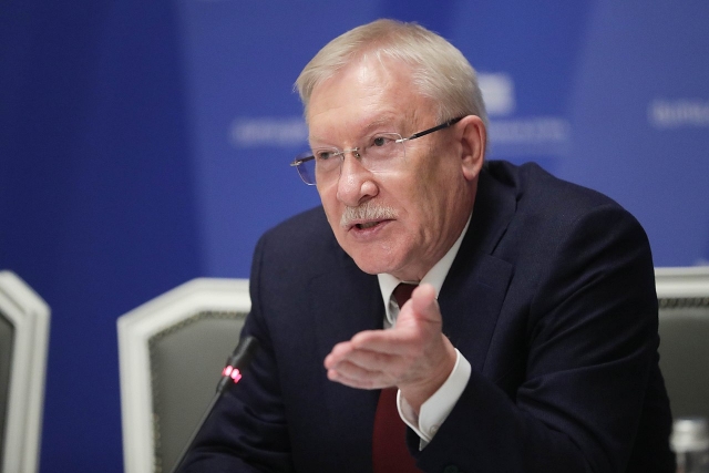 Председатель комитета Госдумы по контролю Олег Морозов