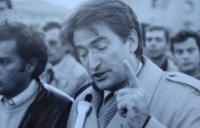 Сали Бериша в начале политической карьеры, 1990 год