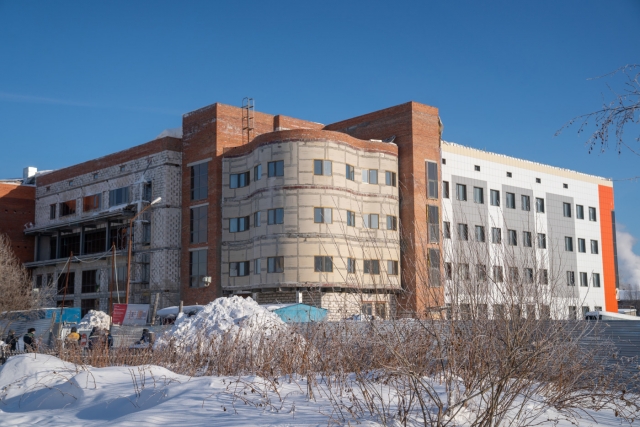 Строительство больницы в Горноправдинске