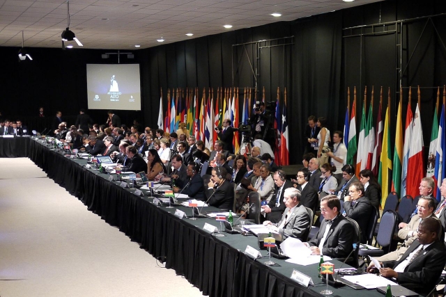 Саммит глав государств и правительств Содружества латиноамериканских и карибских государств (СЕЛАК)
