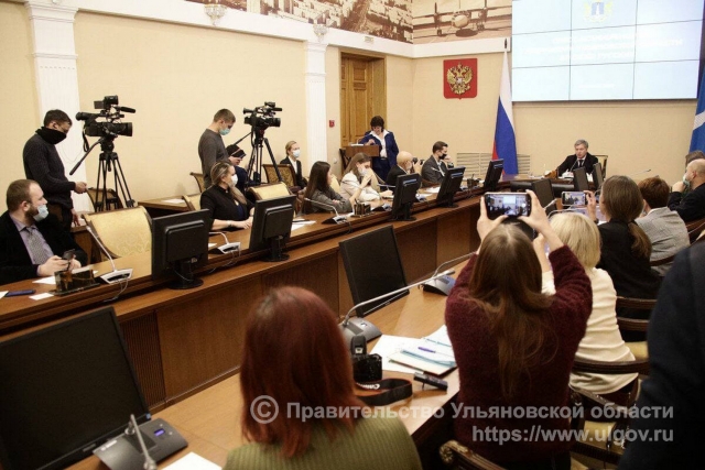 Пресс-конференция губернатора Ульяновской области Алексея Русских