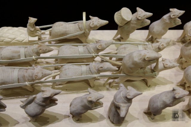 Экспонат «Как мыши кота хоронили» на выставке «Уникальная Россия»