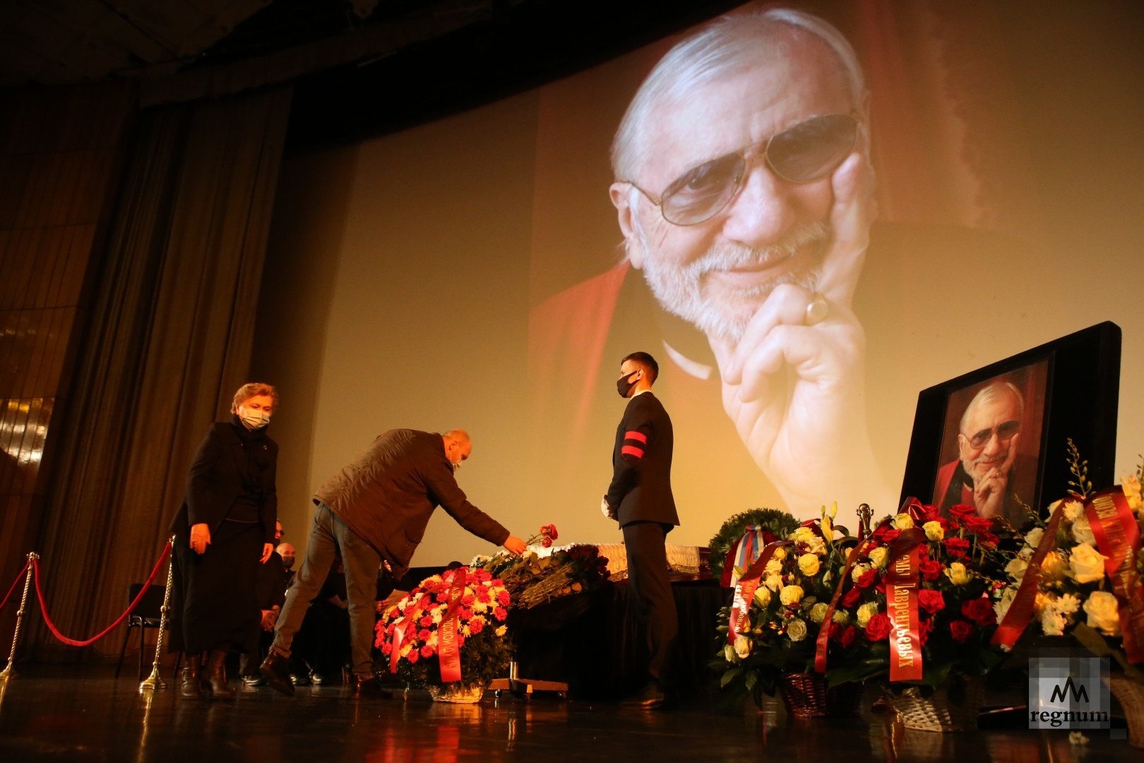 простились с мережко