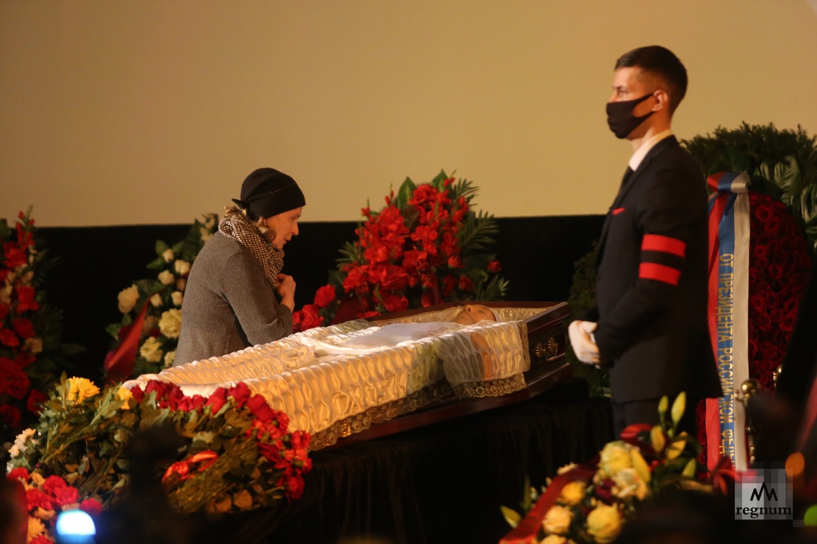 простились с мережко. в москве простились с виктором мережко. похороны виктора мережко. прощание с виктором мережко. в москве простились с виктором мережко.