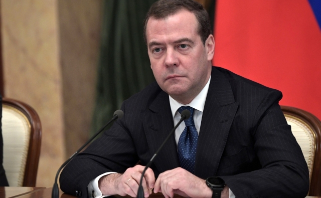 Медведев: референдумы в Донбассе меняют вектор развития России - ИА REGNUM