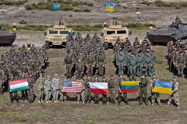 Военные учения стран НАТО, с участием Грузии и Украины