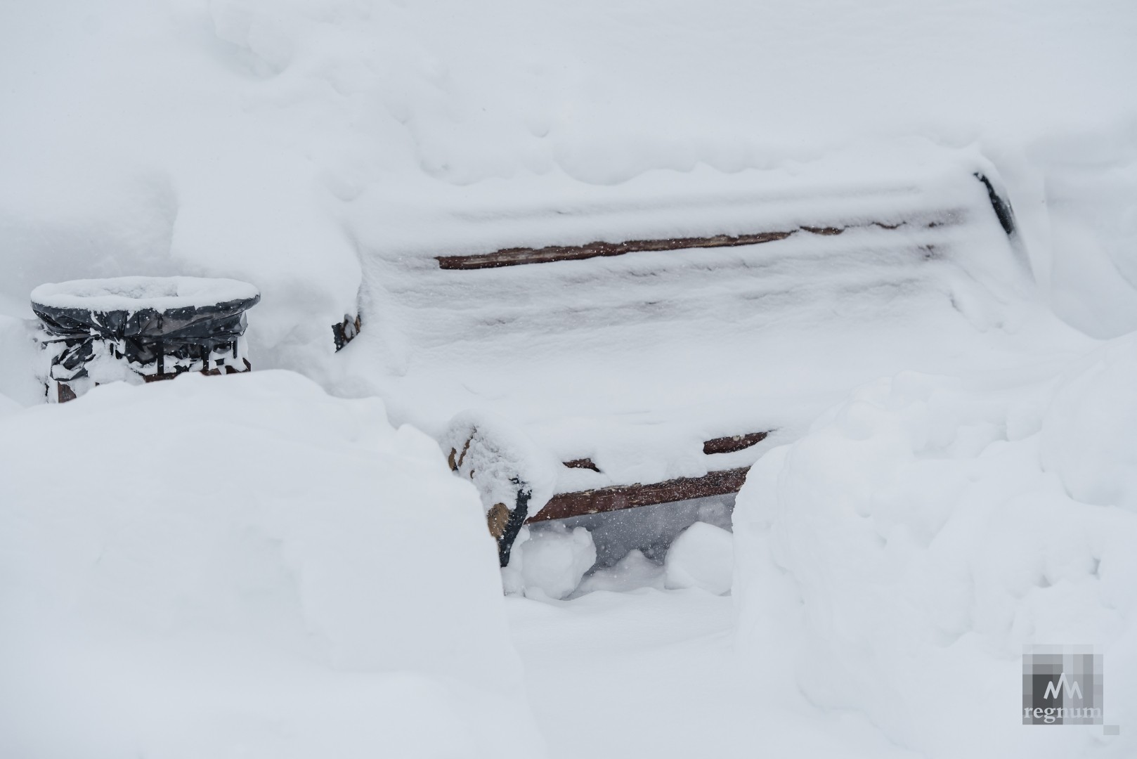 Южно-Сахалинск после мощного снегопада