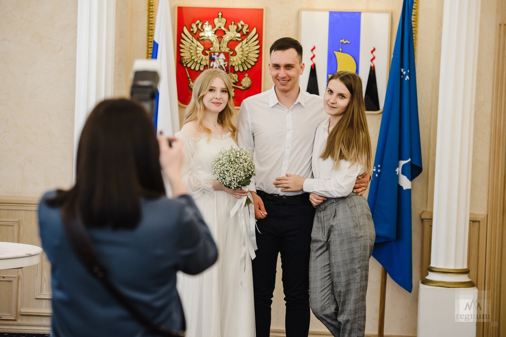 Церемония бракосочетания в ЗАГСе Южно-Сахалинска