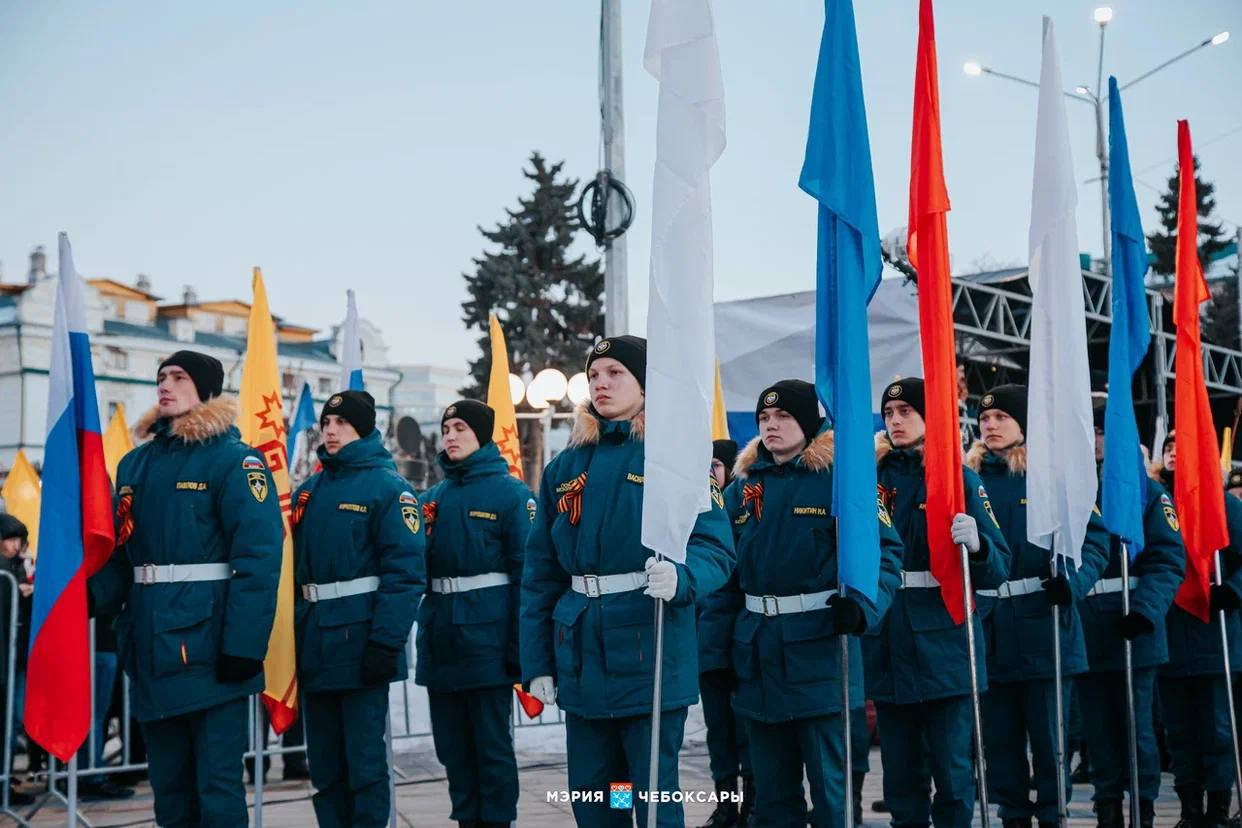 На митинге в Чебоксарах поддержали жителей Донбасса и российскую армию | г.  Чебоксары Чувашской Республики