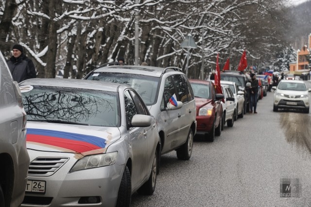 Автопробег в поддержку российской армии