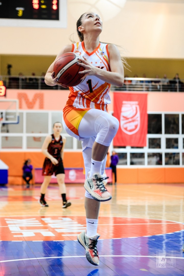 Баскетбол женщины премьер лига результаты. Завьялова баскетболистка УГМК. Завьялова УГМК баскетбол.