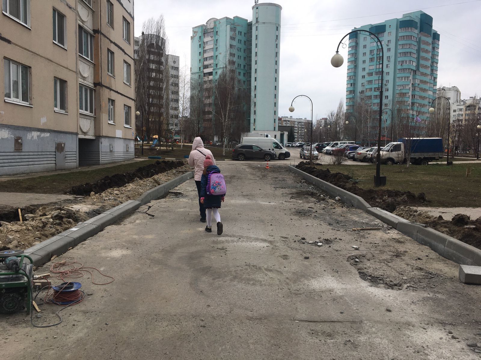 Ситуация в белгороде. Дворовая территория. Ситуация в Белгороде сейчас. Белгородский дорожный предприятия.