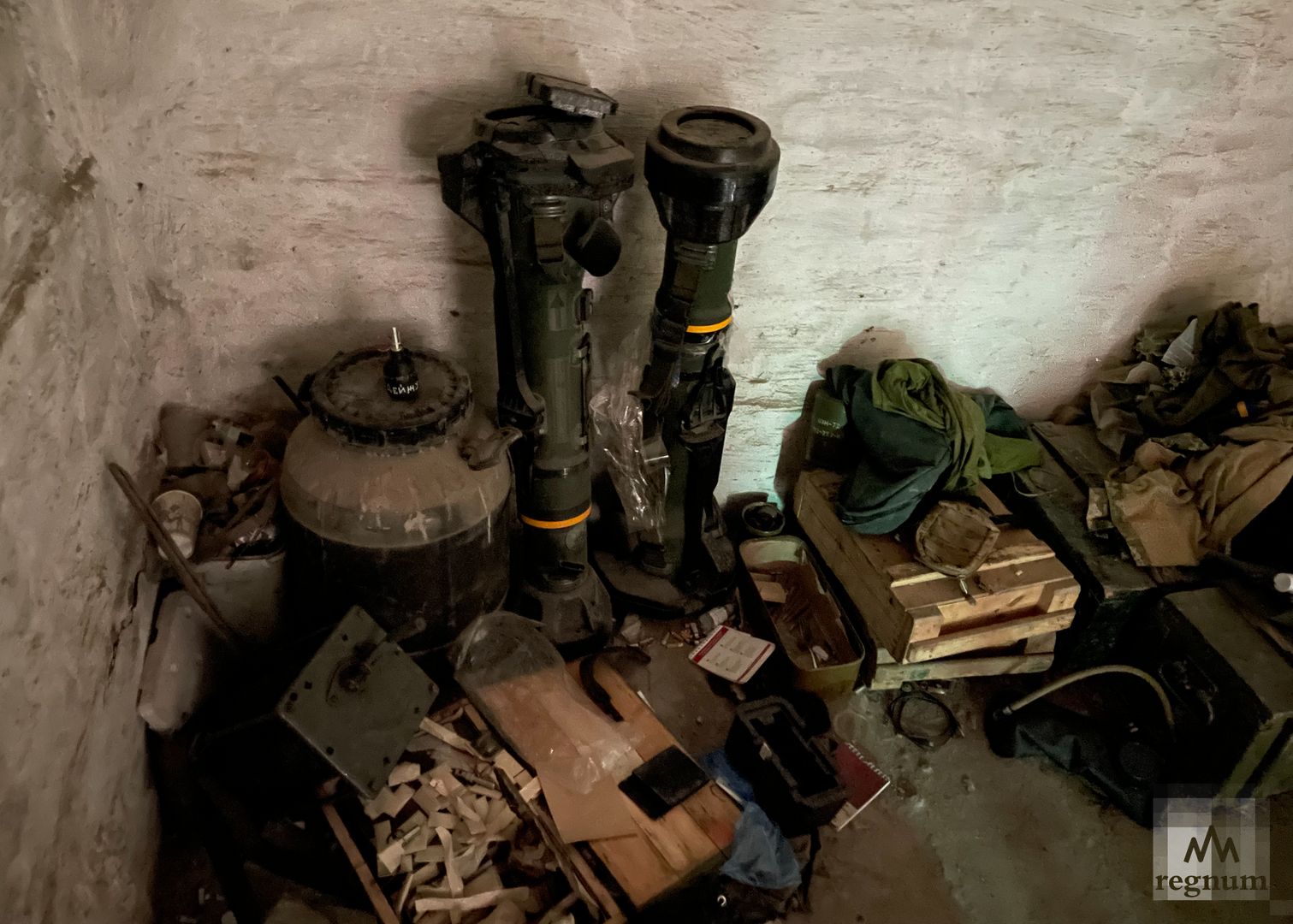 Оружие и боеприпасы из схрона украинских нацистов в Мариуполе