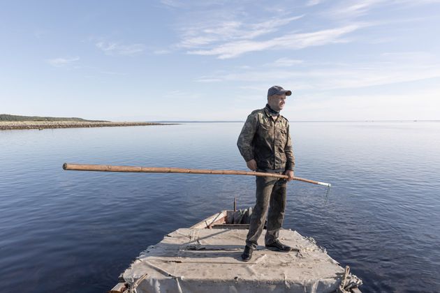 Стол с мотором по воде